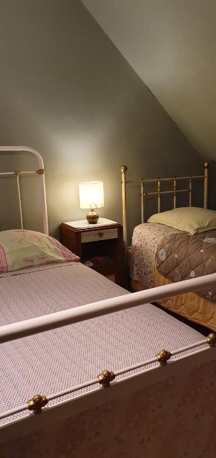 Horizon Aubrac Laguiole Bed & Breakfast Exterior photo